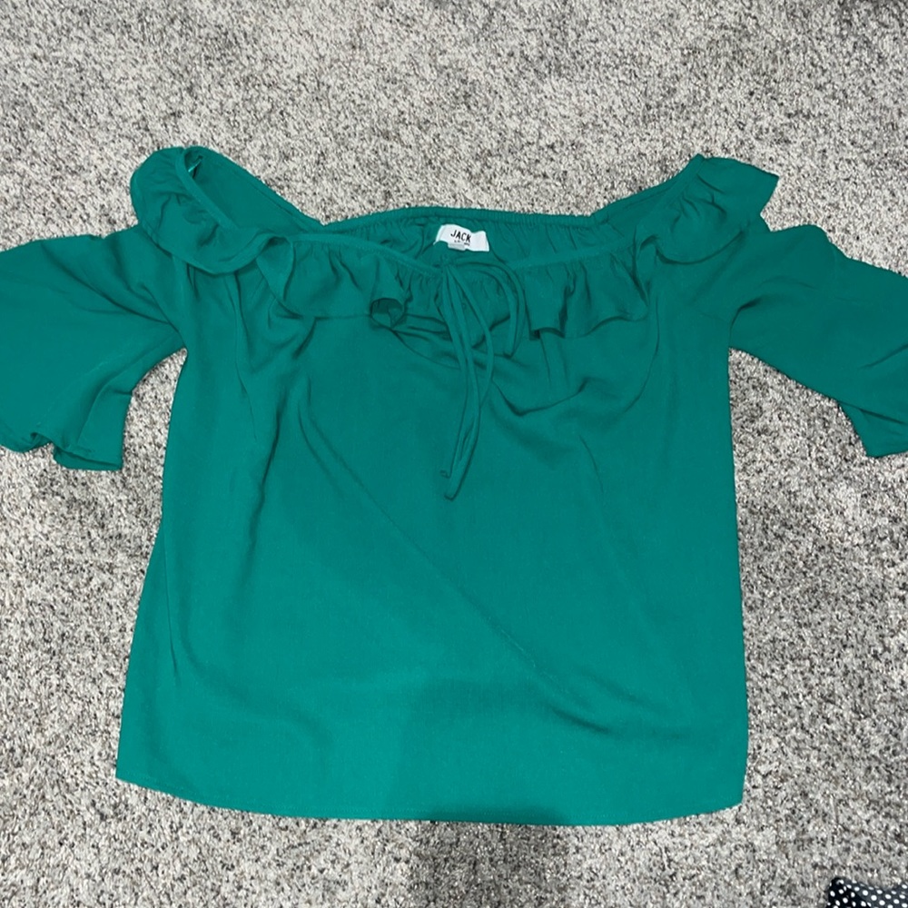 Cold shoulder top